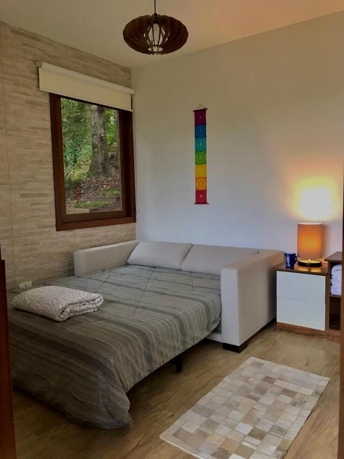 Casa Na Montanha Em Condominio De Alto Padrao Атибая Екстериор снимка