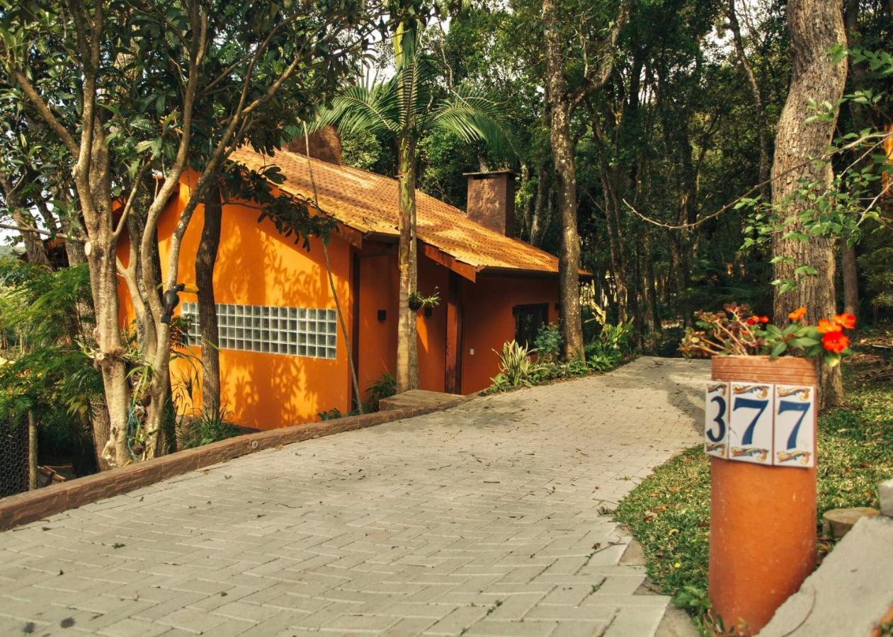 Casa Na Montanha Em Condominio De Alto Padrao Атибая Екстериор снимка
